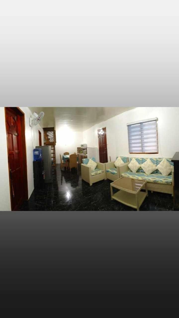 A&C Aquino Guesthouse Moalboal Bagian luar foto